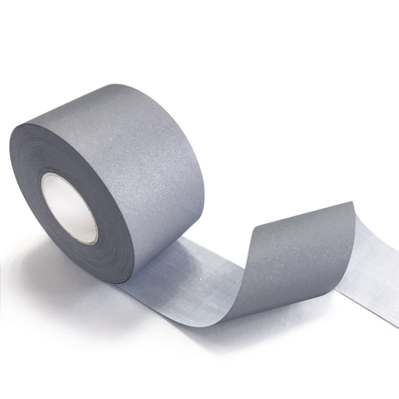 耐水洗、干洗亮银TC华体会平台-华体会(中国)布 亮度＞420