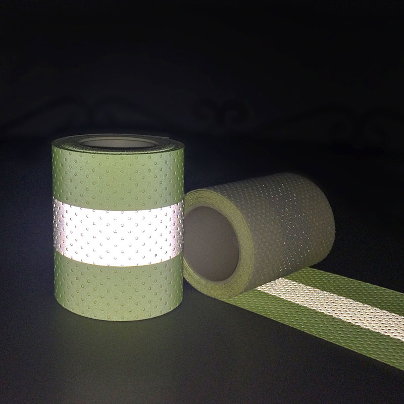 全棉黄银黄冲孔阻燃华体会平台-华体会(中国)布