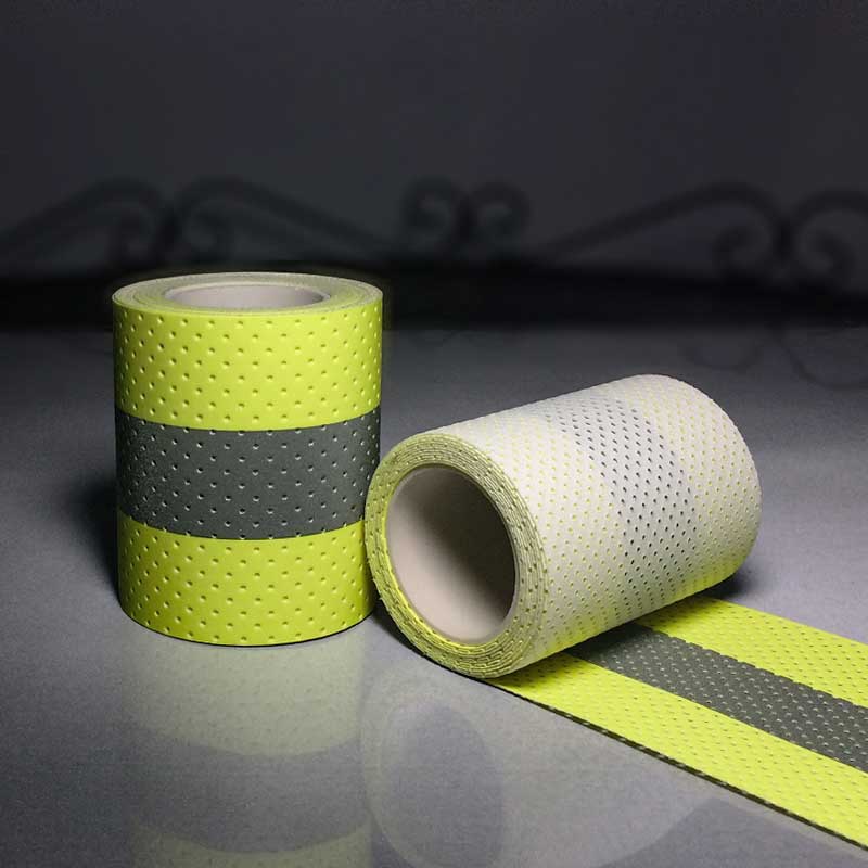 全棉黄银黄冲孔阻燃华体会平台-华体会(中国)布