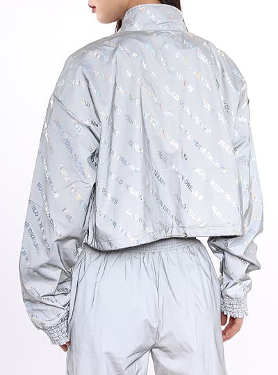 亮银灰色运动服羽绒服华体会平台-华体会(中国)面料