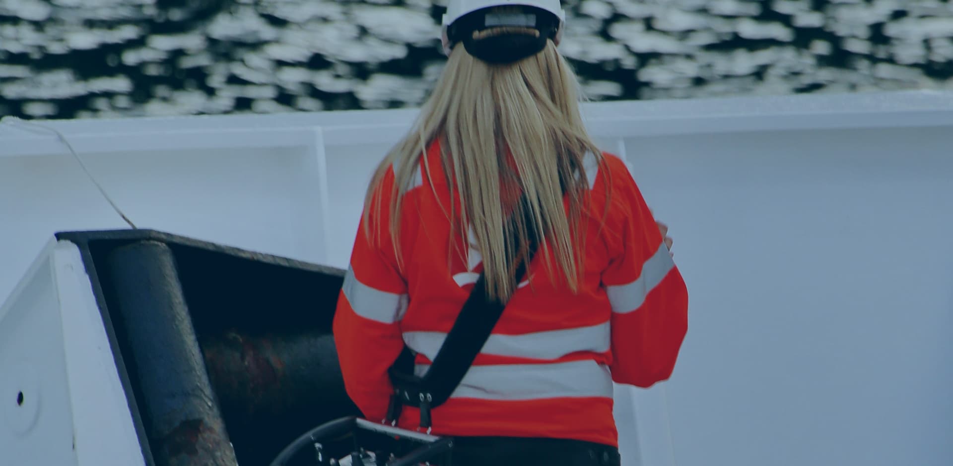 秋冬防雨防寒华体会平台-华体会(中国)雨衣棉衣